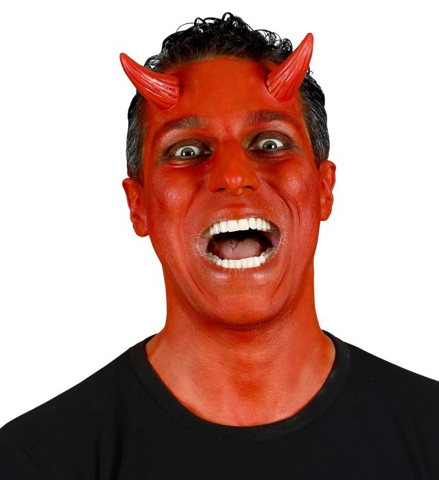 Machiaj Coarne Devil